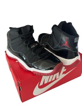 Air Jordan 11 Retro “Bred” • 6.5Y • Good Condition